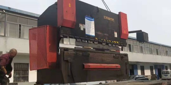 重型設(shè)備搬運價格與搬運的距離遠近有什么關(guān)系？