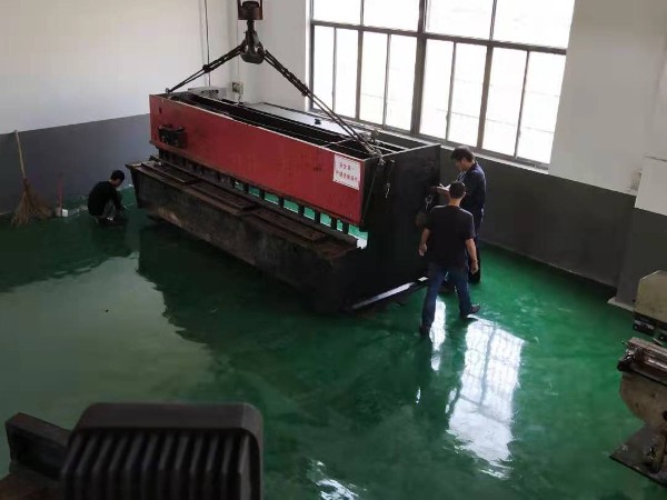 剪板機搬運注意事項